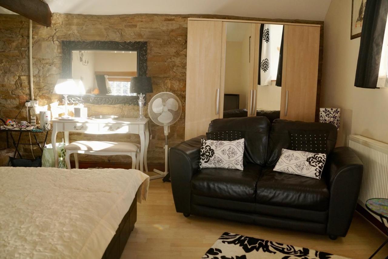 Ravencar Farm B&B Mosborough Extérieur photo